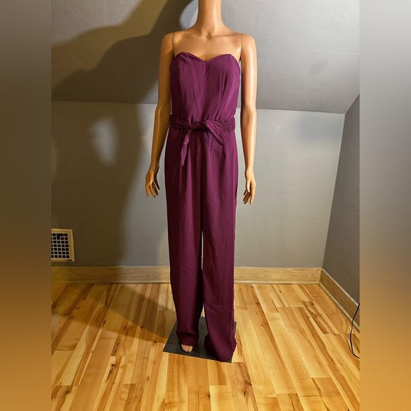 Lilly Pulitzer Rosalie Strapless Jumpsuit Amarena Cherry Pink Size 4
NWT - Picture 4 of 4